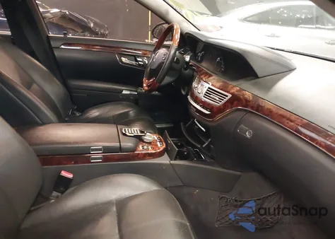 2008 Mercedes-Benz S 550 4Matic из США, поврежденный, VIN WDDNG86X08A161478